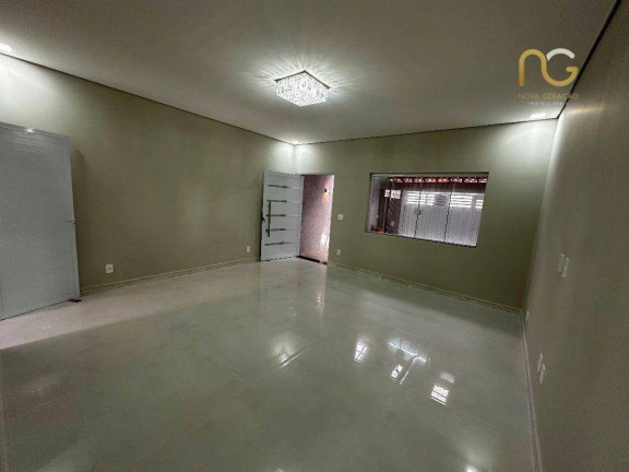 Casa com 3 Quartos à Venda, 110 m² em Tupi - Praia Grande