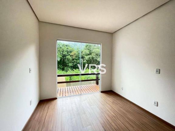 Imagem Casa com 5 Quartos à Venda, 216 m² em Granja Guarani - Teresópolis Imagem Casa com 5 Quartos à Venda, 216 m² em Granja Guarani - Teresópolis
