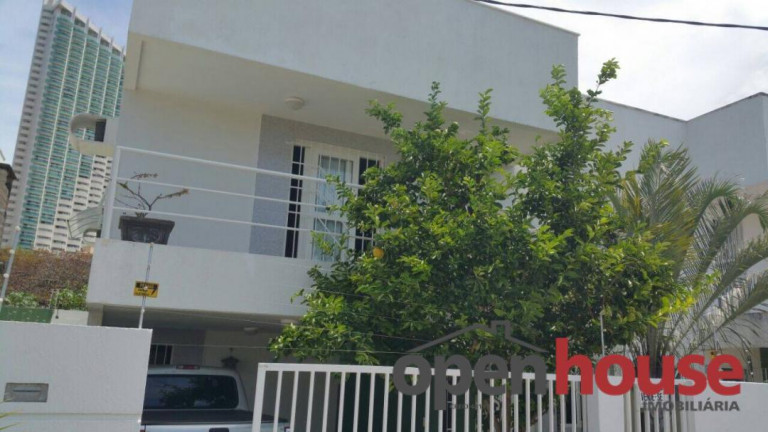 Imagem Casa com 4 Quartos à Venda, 210 m² em Ponta Negra - Natal