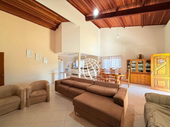 Imagem Chácara com 4 Quartos à Venda, 301 m² em Batatuba - Piracaia Imagem Chácara com 4 Quartos à Venda, 301 m² em Batatuba - Piracaia