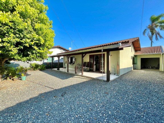 Imagem Casa com 4 Quartos à Venda, 172 m² em Centro - Balneário Barra Do Sul Imagem Casa com 4 Quartos à Venda, 172 m² em Centro - Balneário Barra Do Sul
