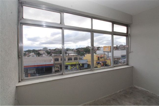 Imagem Imóvel com 3 Quartos à Venda,  em Petrópolis - Porto Alegre