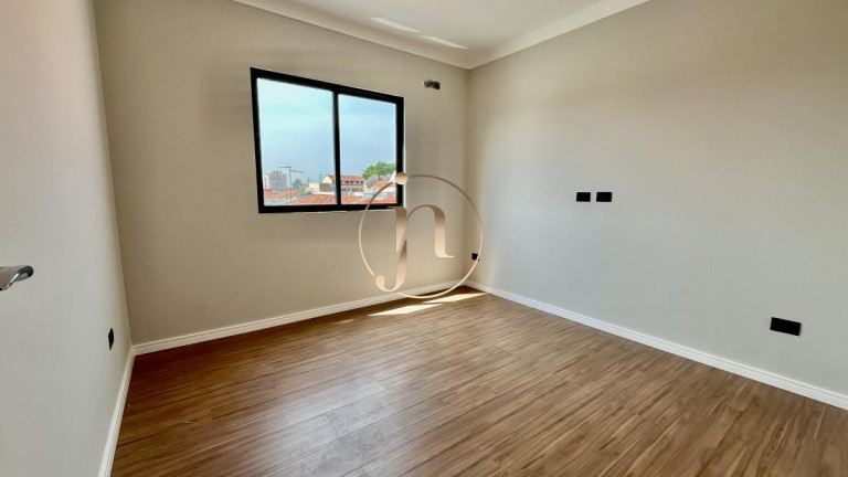 Imagem Sobrado com 3 Quartos à Venda, 130 m²