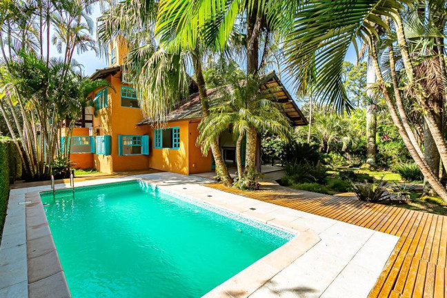 Imagem Casa com 6 Quartos à Venda, em Lagoa Da Conceição - Florianópolis Imagem Casa com 6 Quartos à Venda, em Lagoa Da Conceição - Florianópolis