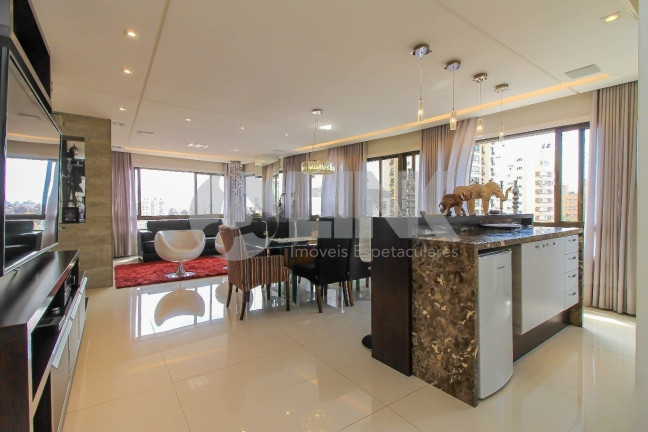 Apartamento com 3 Quartos à Venda, 182 m² em Petrópolis - Porto Alegre
