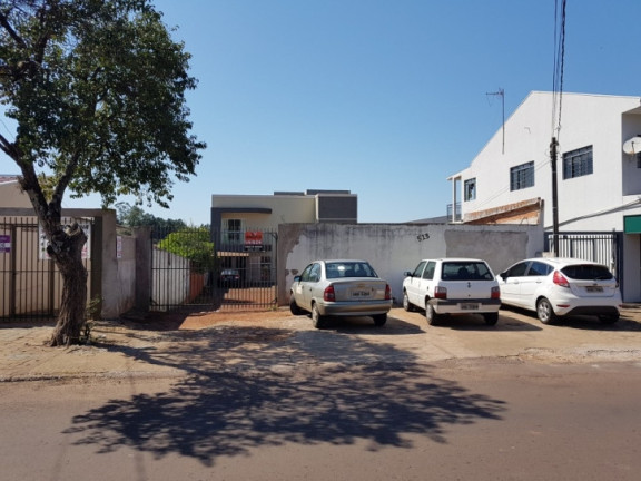 Imagem Sobrado com 3 Quartos à Venda, 420 m² em Guarujá - Cascavel