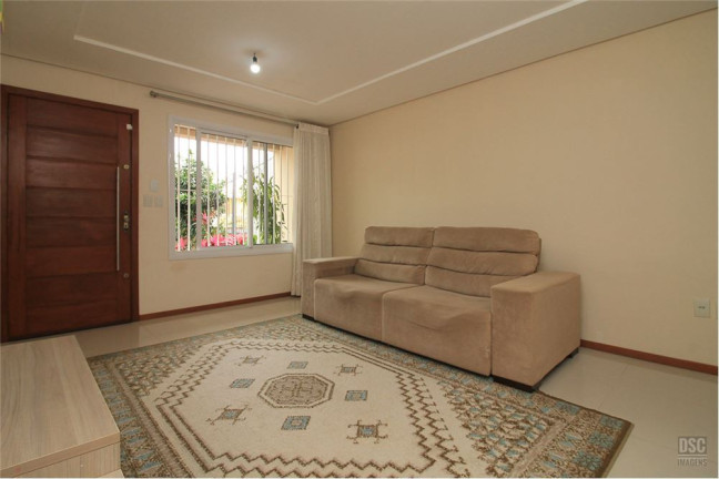 Imagem Casa com 3 Quartos à Venda,  em Guarujá - Porto Alegre