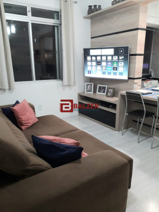 Imagem Apartamento com 3 Quartos à Venda, 76 m² em Centro - Florianópolis Imagem Apartamento com 3 Quartos à Venda, 76 m² em Centro - Florianópolis