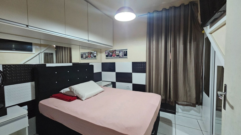 Imagem Casa com 6 Quartos à Venda, 340 m² em Cajuru - Curitiba