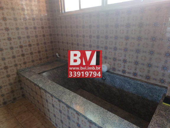 Imagem Casa com 4 Quartos à Venda, 160 m² em Vila Kosmos - Rio De Janeiro Imagem Casa com 4 Quartos à Venda, 160 m² em Vila Kosmos - Rio De Janeiro
