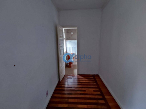 Imagem Casa com 6 Quartos à Venda ou Locação, 320 m² em Centro - Petrópolis Imagem Casa com 6 Quartos à Venda ou Locação, 320 m² em Centro - Petrópolis