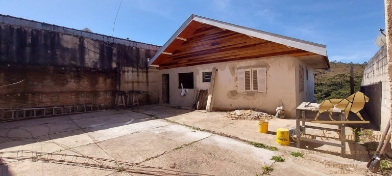 Imagem Casa com 2 Quartos à Venda, 370 m² em Jardim Márcia - Campos Do Jordão Imagem Casa com 2 Quartos à Venda, 370 m² em Jardim Márcia - Campos Do Jordão