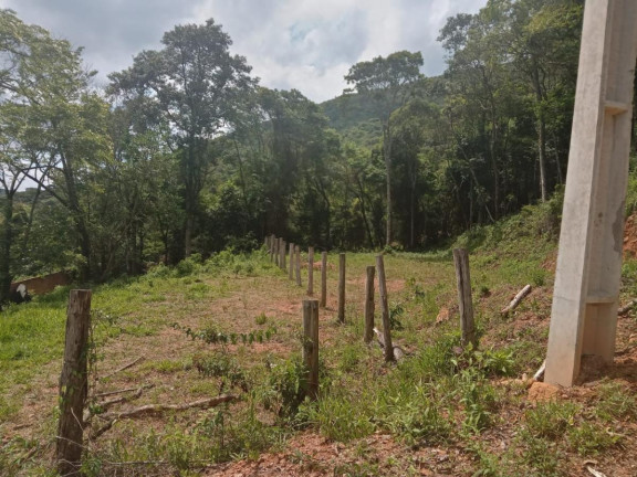 Terreno à Venda, 767 m² em Laranjeiras - Caldas