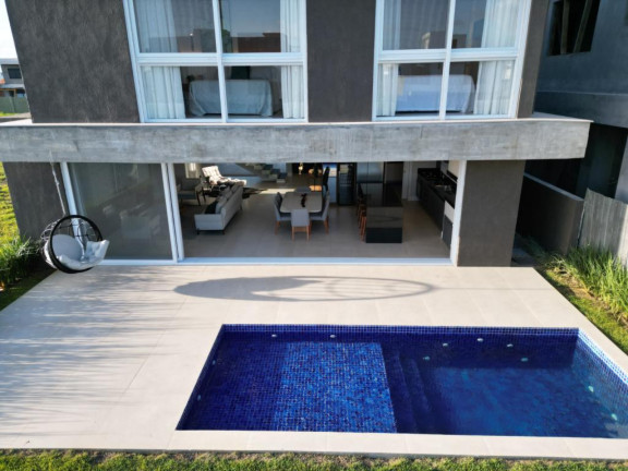 Imagem Casa com 4 Quartos à Venda, em Centro - Xangri-la Imagem Casa com 4 Quartos à Venda, em Centro - Xangri-la