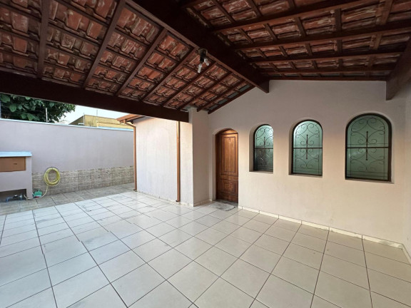 Imagem Casa com 2 Quartos à Venda, 250 m² em Jardim Califórnia - Taubaté Imagem Casa com 2 Quartos à Venda, 250 m² em Jardim Califórnia - Taubaté