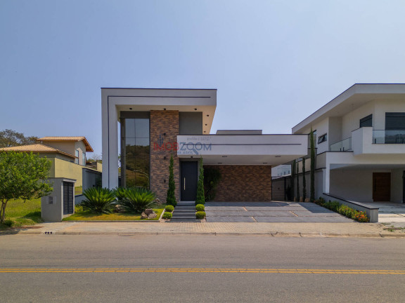 Imagem Casa com 3 Quartos à Venda, 291 m² em Itapetinga - Atibaia
