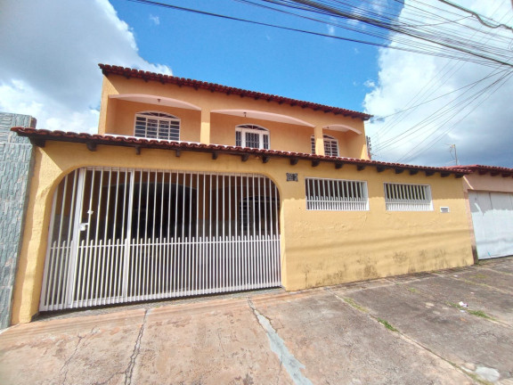 Imagem Casa com 5 Quartos à Venda, 200 m² em Ceilândia Norte (ceilândia) - Brasília Imagem Casa com 5 Quartos à Venda, 200 m² em Ceilândia Norte (ceilândia) - Brasília