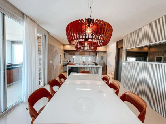 Imagem Imóvel com 3 Quartos à Venda, 341 m² em Vila Nova - Porto Alegre Imagem Imóvel com 3 Quartos à Venda, 341 m² em Vila Nova - Porto Alegre