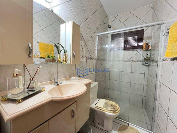 Imagem Casa com 4 Quartos à Venda, 247 m² em Maraponga - Fortaleza Imagem Casa com 4 Quartos à Venda, 247 m² em Maraponga - Fortaleza