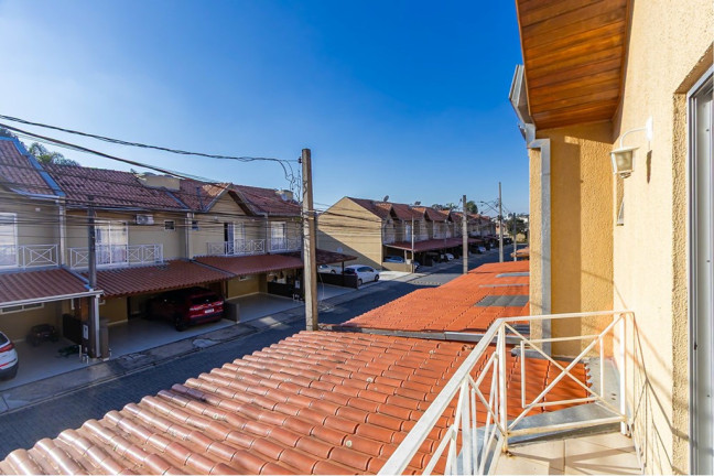 Imagem Casa com 2 Quartos à Venda, 130 m² em Uberaba - Curitiba
