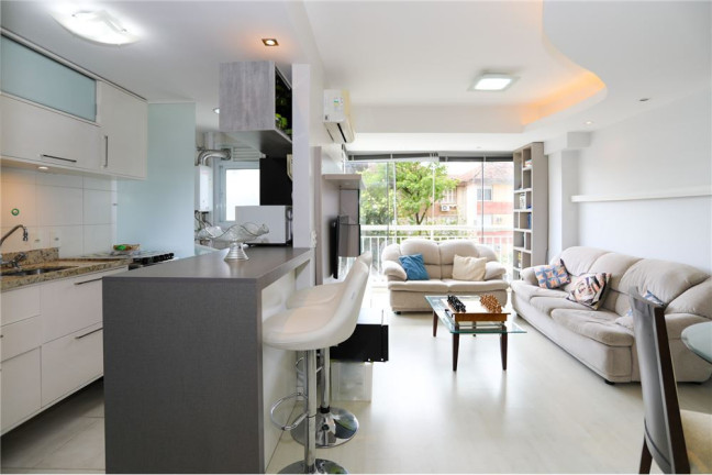 Imagem Apartamento com 2 Quartos à Venda, 69 m² em Jardim Lindóia - Porto Alegre
