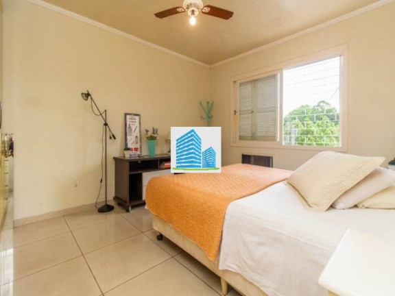 Imagem Casa com 3 Quartos à Venda, 130 m² em Vila Ipiranga - Porto Alegre Imagem Casa com 3 Quartos à Venda, 130 m² em Vila Ipiranga - Porto Alegre