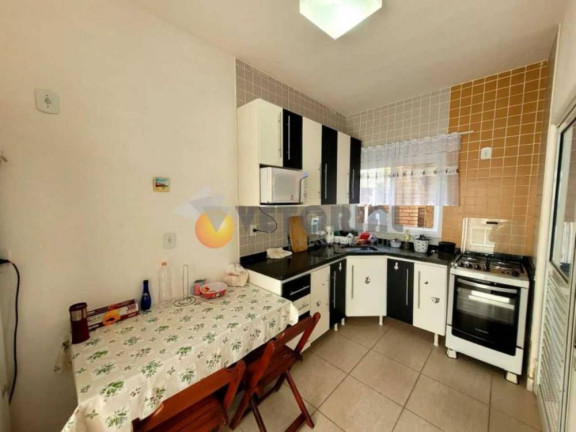 Imagem Sobrado com 2 Quartos à Venda, 90 m²