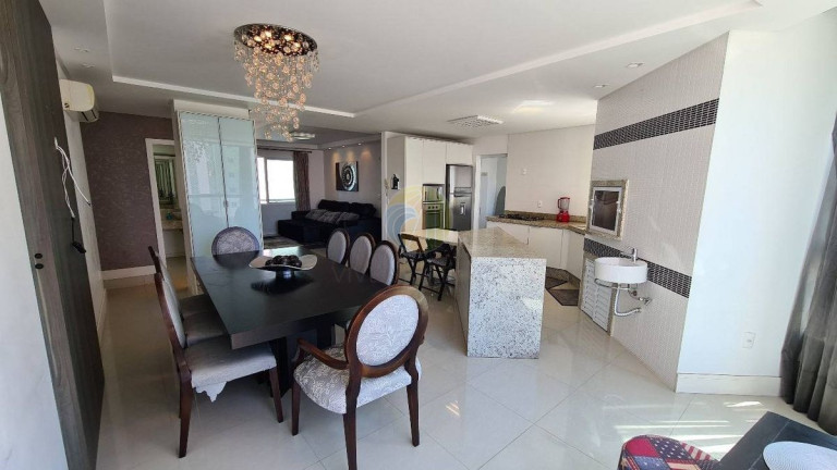 Imagem Apartamento com 3 Quartos à Venda, 130 m² em Centro - Balneário Camboriú