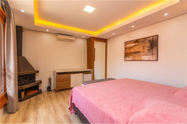 Imagem Casa com 3 Quartos à Venda, 220 m² em Partenon - Porto Alegre