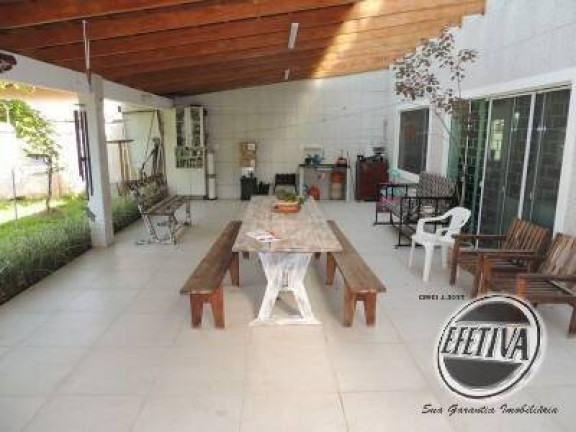 Imagem Casa com 3 Quartos à Venda, 280 m² em Centro - Guaratuba