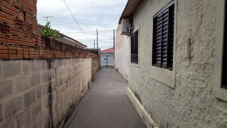 Imagem Casa com 2 Quartos para Alugar, 180 m² em Jardim Adalgisa - Araraquara Imagem Casa com 2 Quartos para Alugar, 180 m² em Jardim Adalgisa - Araraquara
