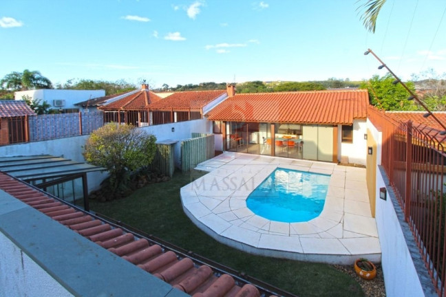 Imagem Casa com 4 Quartos à Venda, 300 m² em Aberta Dos Morros - Porto Alegre Imagem Casa com 4 Quartos à Venda, 300 m² em Aberta Dos Morros - Porto Alegre