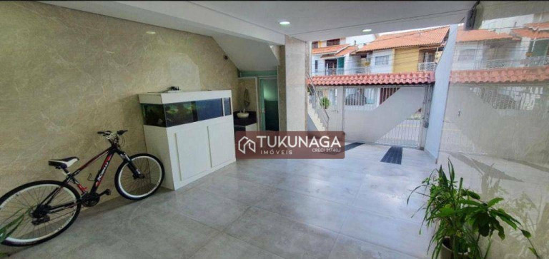 Imagem Sobrado com 3 Quartos à Venda, 252 m² em Parque Renato Maia - Guarulhos