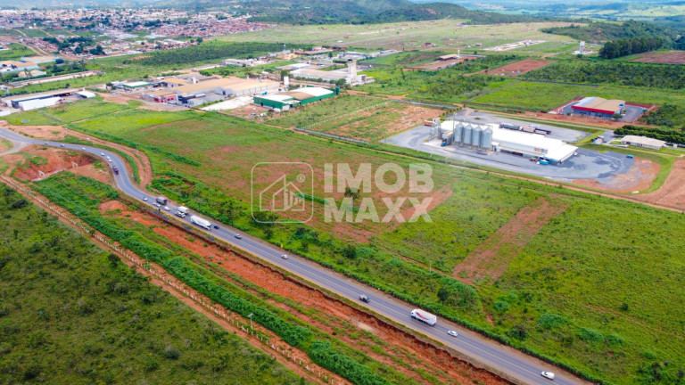 Imagem Terreno à Venda, 2.511 m² em 3º Setor Industrial - Formosa Imagem Terreno à Venda, 2.511 m² em 3º Setor Industrial - Formosa