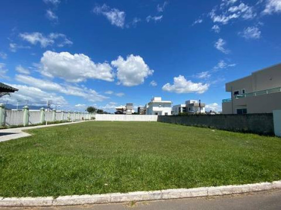 Terreno à Venda, 586 m² em Campeche - Florianópolis