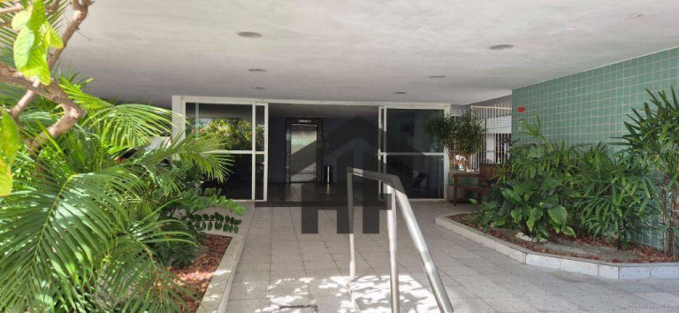 Imagem Apartamento com 2 Quartos para Alugar, 77 m² em Boa Viagem - Recife