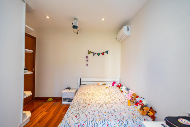 Imagem Casa com 3 Quartos à Venda, 231 m² em Campo Comprido - Curitiba