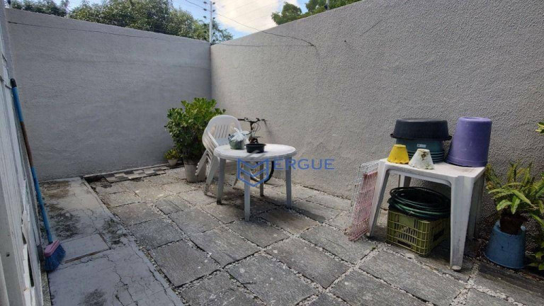 Imagem Casa com 4 Quartos à Venda, 167 m² em Edson Queiroz - Fortaleza Imagem Casa com 4 Quartos à Venda, 167 m² em Edson Queiroz - Fortaleza