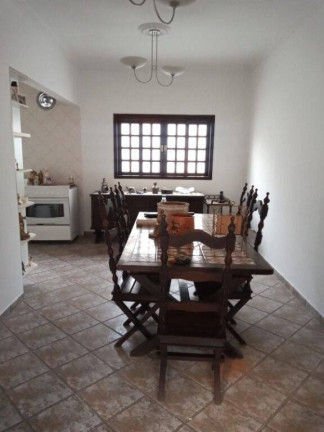 Casa com 3 Quartos à Venda, 215 m² em Jardim Das Nações - Taubaté