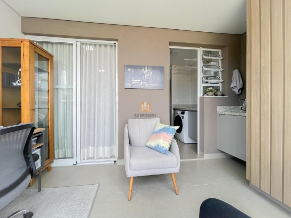 Imagem Imóvel com 2 Quartos à Venda, 74 m² em água Verde - Curitiba Imagem Imóvel com 2 Quartos à Venda, 74 m² em água Verde - Curitiba
