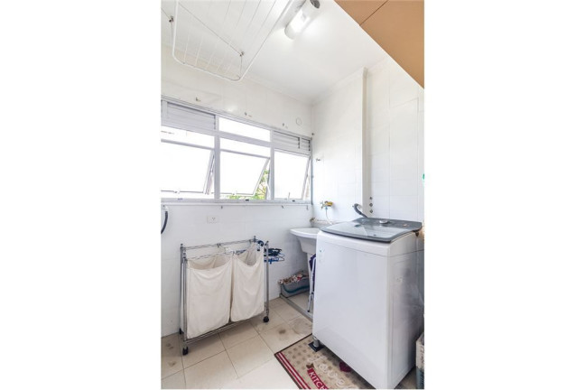 Imagem Imóvel com 3 Quartos à Venda,  em Vila Gertrudes - São Paulo