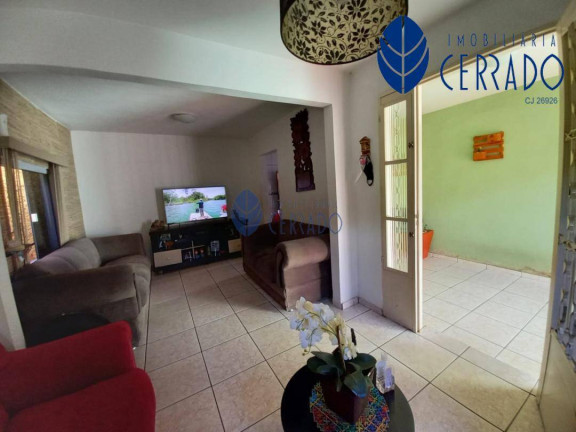 Imagem Casa com 3 Quartos à Venda, 150 m² em Vila Jussara - Anápolis