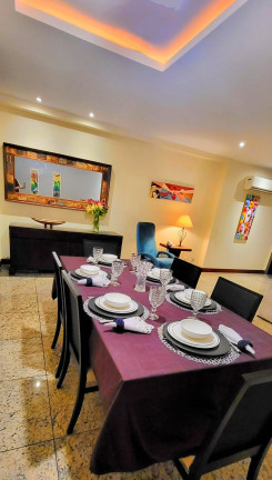 Imagem Imóvel com 4 Quartos à Venda, 190 m² em Icaraí - Niterói Imagem Imóvel com 4 Quartos à Venda, 190 m² em Icaraí - Niterói