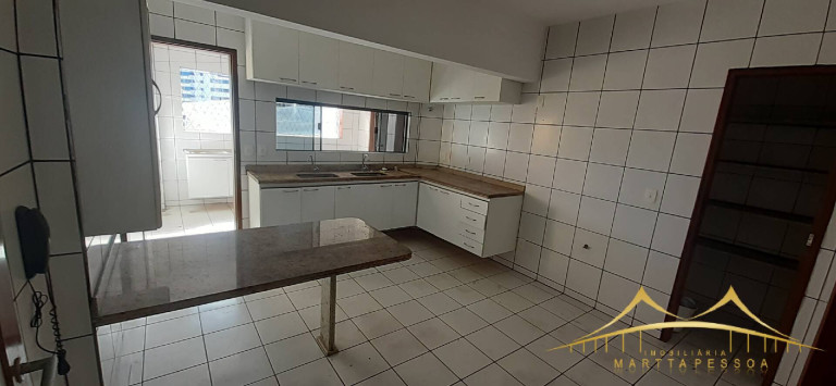 Imagem Apartamento com 4 Quartos à Venda, 198 m² em Lagoa Nova - Natal Imagem Apartamento com 4 Quartos à Venda, 198 m² em Lagoa Nova - Natal