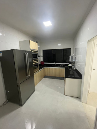 Imagem Casa com 3 Quartos à Venda, 260 m² em Samambaia Norte (samambaia) - Brasília Imagem Casa com 3 Quartos à Venda, 260 m² em Samambaia Norte (samambaia) - Brasília