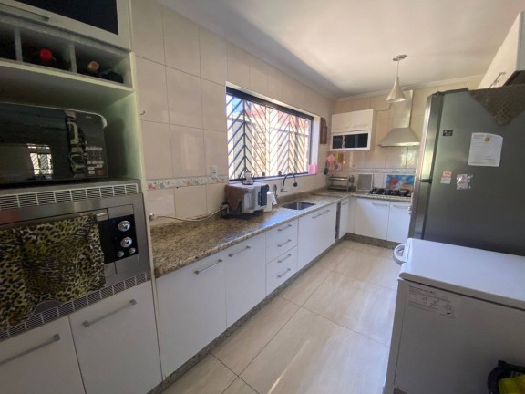 Imagem Casa com 4 Quartos à Venda, 330 m² em Vila Aparecida - Jundiaí Imagem Casa com 4 Quartos à Venda, 330 m² em Vila Aparecida - Jundiaí