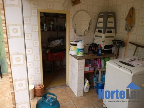 Imagem Casa com 2 Quartos à Venda, 177 m² em Vila Portuguesa - São Paulo
