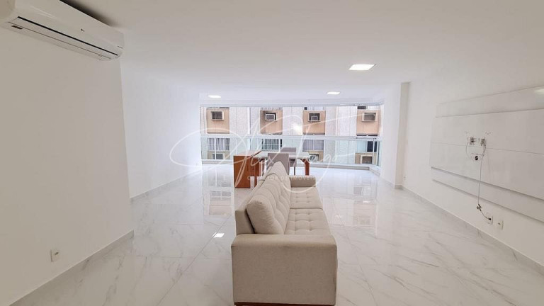 Imagem Apartamento com 3 Quartos à Venda, 146 m² em Praia Da Costa - Vila Velha Imagem Apartamento com 3 Quartos à Venda, 146 m² em Praia Da Costa - Vila Velha