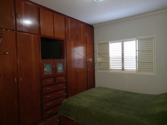 Imagem Casa com 3 Quartos à Venda, 240 m² em Centro - Pirassununga