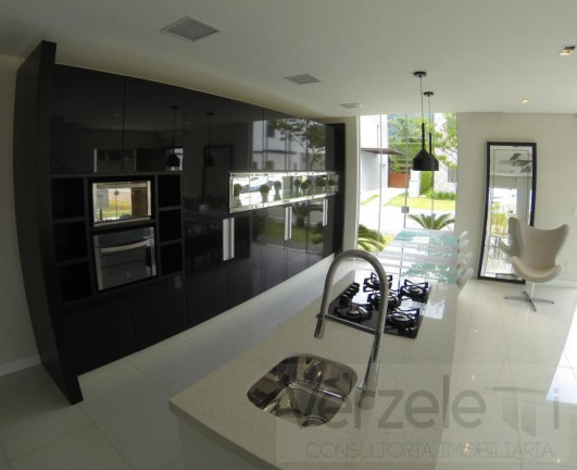 Imagem Casa com 3 Quartos à Venda, 142 m² em Barra - Balneário Camboriú Imagem Casa com 3 Quartos à Venda, 142 m² em Barra - Balneário Camboriú